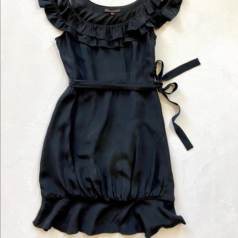 Betsy Johnson silk flirty black dress size 6